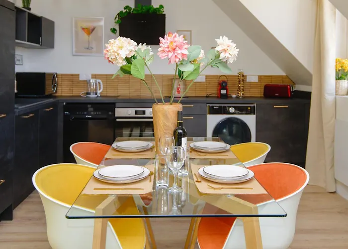 Lumineux Et Calme Avec Vue Sur La Place Ducale - Hyper Centre Appartement Charleville-Mézières